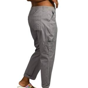 DKNYC Gray Capris